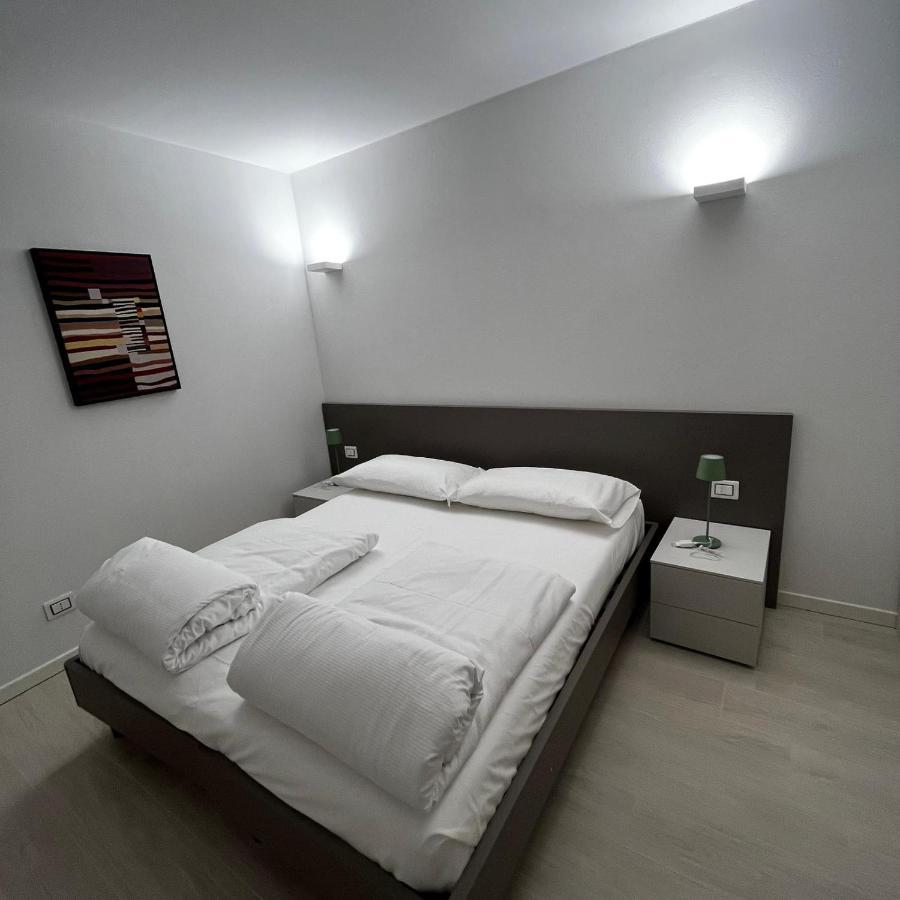 Smart Apartments Palazzo Mazzini Rovereto  Bagian luar foto