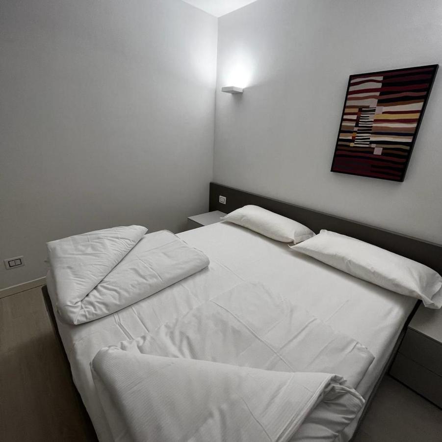 Smart Apartments Palazzo Mazzini Rovereto  Bagian luar foto