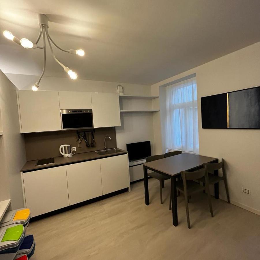 Smart Apartments Palazzo Mazzini Rovereto  Bagian luar foto