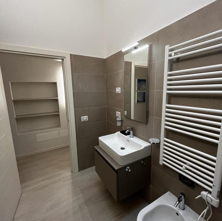 Smart Apartments Palazzo Mazzini Rovereto  Bagian luar foto